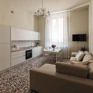 Apartment Alighieri Theatre Charming, Ravenna